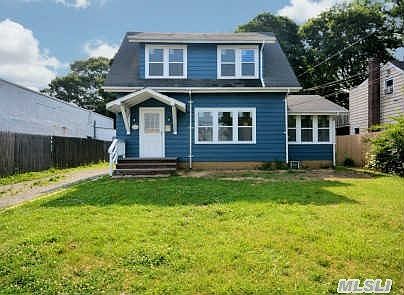 1st image of 2033 Beech St