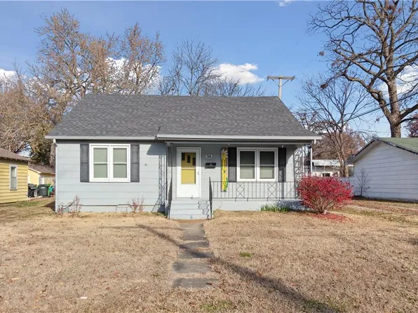 314 W 2nd St, Erie, KS 66733