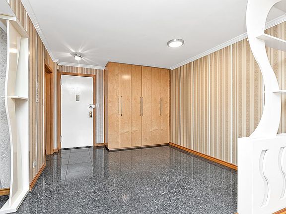 4th image of 2121 Shore Pkwy N Unit 3P