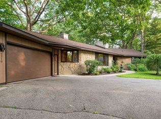 6210 Indian Ridge Dr, Midland, MI 48640