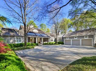 1925 W Paces Ferry Rd NW, Atlanta, GA 30327