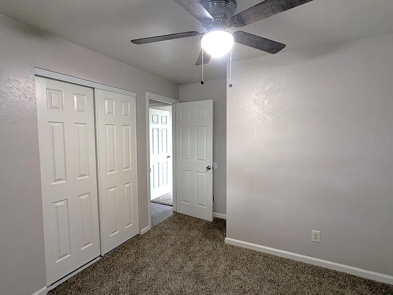 14240 E 22nd Pl — Photo 3
