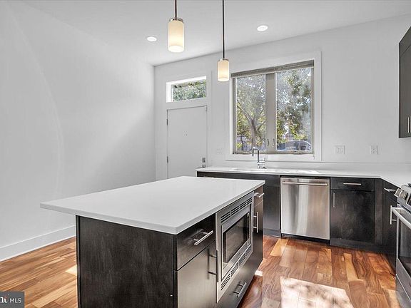 3rd image of 740 S Columbus Blvd Unit 45
