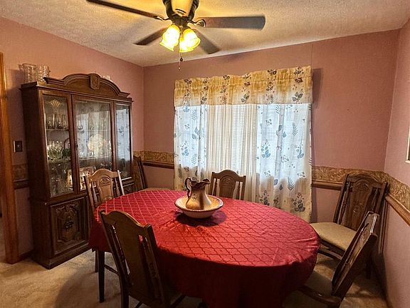 3rd image of 210 Mayfield Dr
