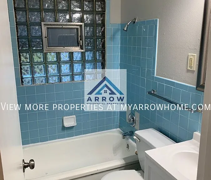 10309 Ross Cir — Photo 3