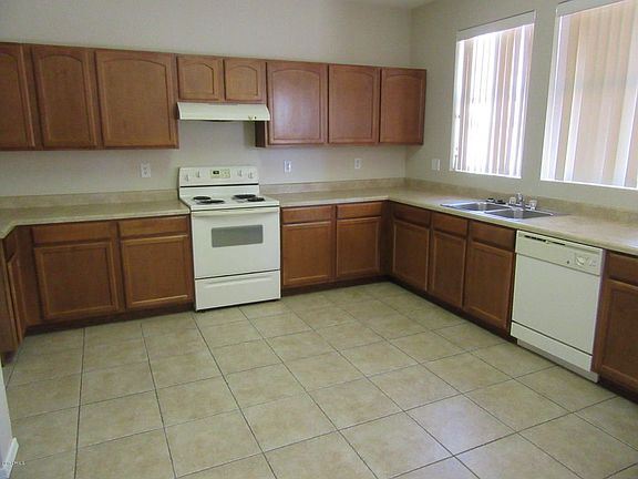 4th image of 19215 N Miller Way