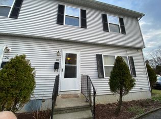 18 Reboda Ct, Norwalk, CT 06855