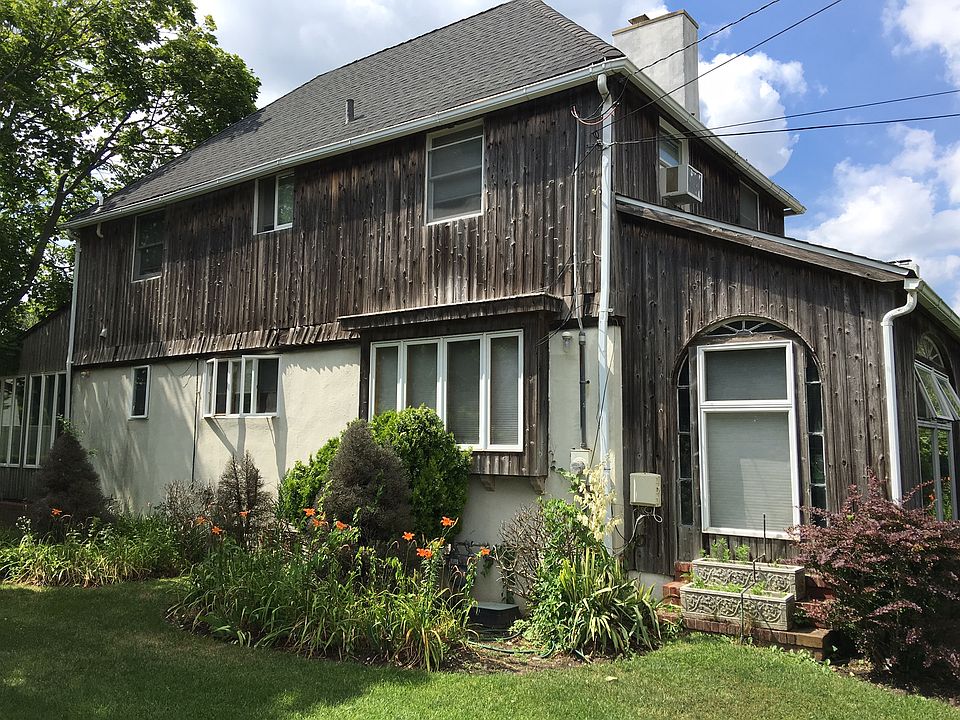 2nd image of 57 Ithaca Ave
