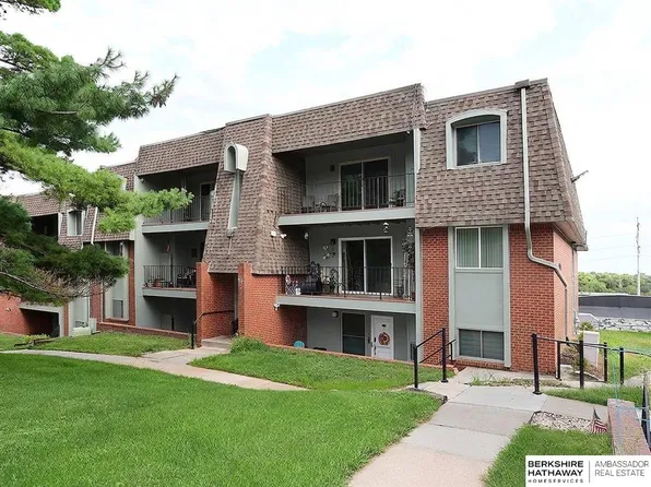 12025 Pierce Plz APT 124, Omaha, NE 68144