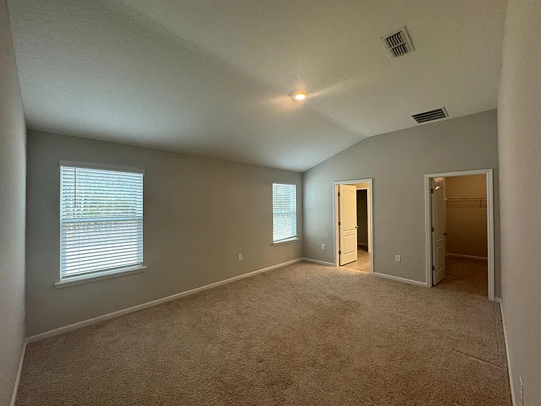 7816 Island Fox Rd — Photo 5