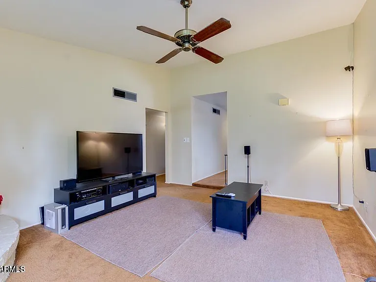 1536 E Gemini Dr — Photo 12