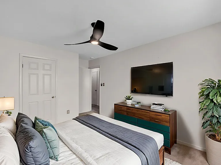 3829 Shooting Star Dr — Photo 17