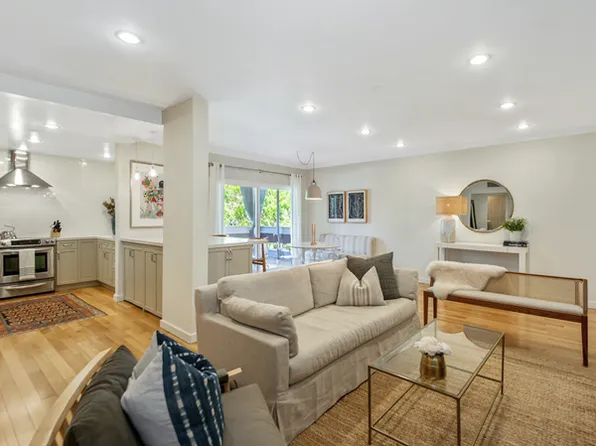 8550 Holloway Dr, West Hollywood, CA