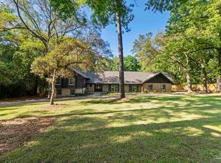 2534 Corral Dr, Cantonment, FL 32533