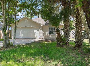 680 Begonia St, Atlantic Beach, FL 32233