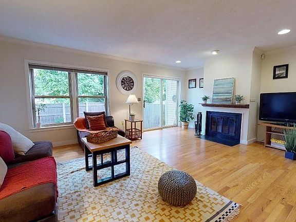 3rd image of 88 Washington Park Unit 88