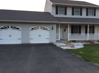 930 5th St, Whitehall, PA 18052
