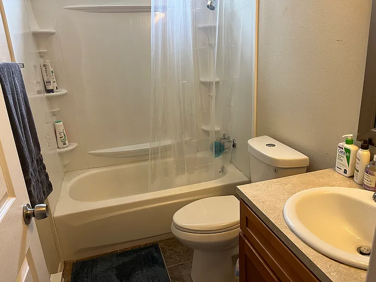 2515 Mitchell Ave NE #1 — Photo 7