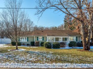 180 Forest Hills Rd, Springfield, MA 01128
