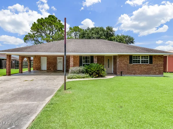 819 East E, Rayne, LA 70578