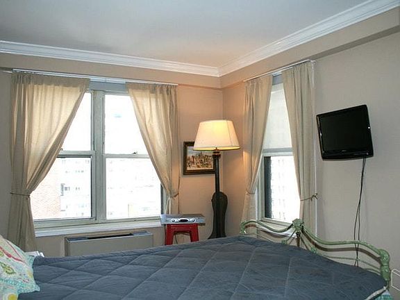 4th image of 1634 1st Ave #11K