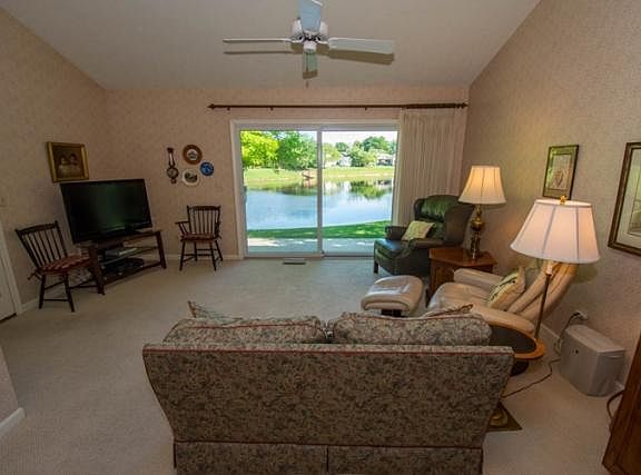 4th image of 6205 Tamerlane Ct