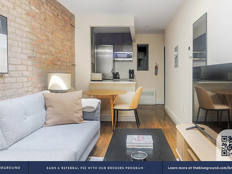316 W 14th St #24 — Photo 4