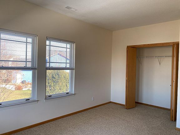 5th image of 2321 Bristol Dr Unit 105