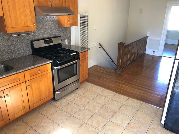 5th image of 171 Magnolia St #173