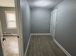 7805 S Central Ave #1S, Burbank, IL 60459