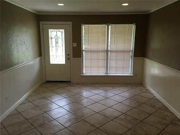 3rd image of 13916 Pyramid Dr