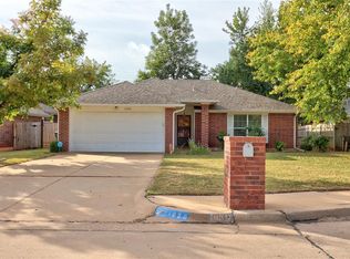 1820 Park Lane Dr, Edmond, OK 73003