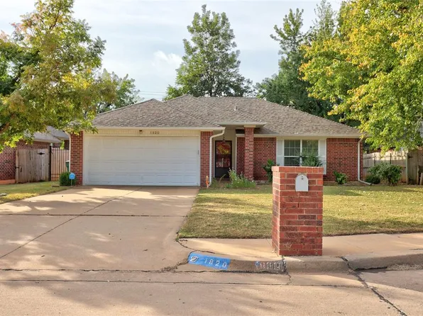1820 Park Lane Dr, Edmond, OK 73003