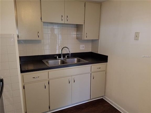 4th image of 7003 Baywood Dr