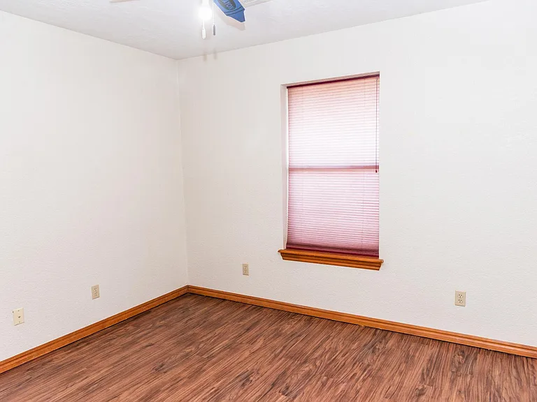 716 Azalea Hill Dr — Photo 10