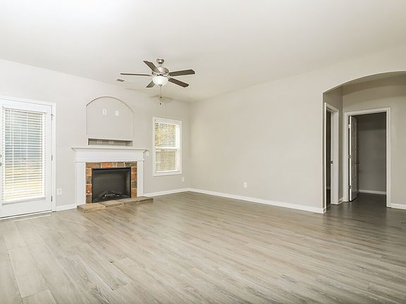 5th image of 149 Lindsey Dr