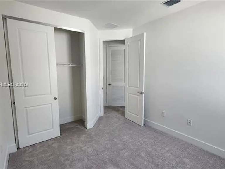 8119 NW 42nd St — Photo 19