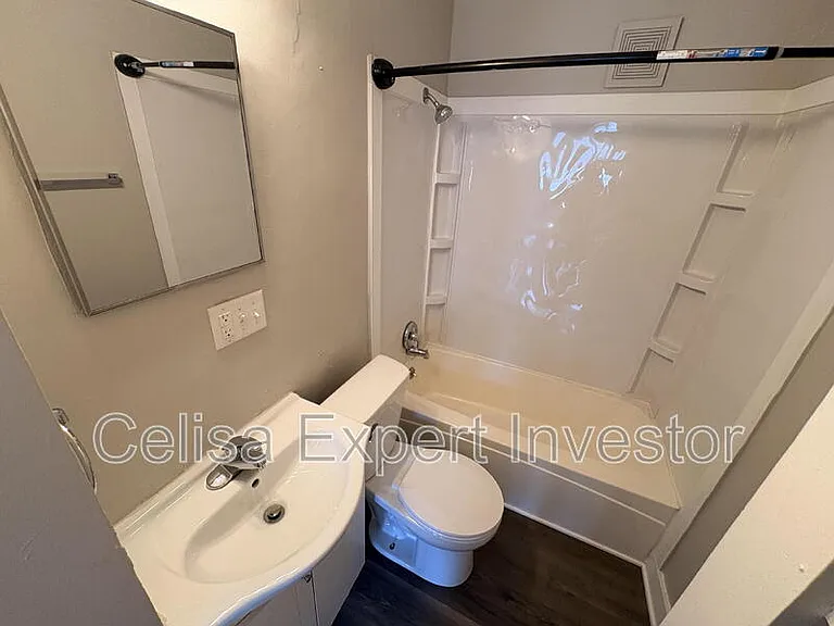 3926 Avondale Dr — Photo 5