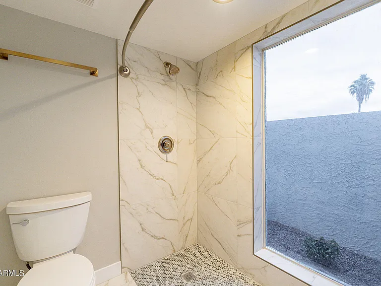 2318 E Lupine Ave — Photo 42