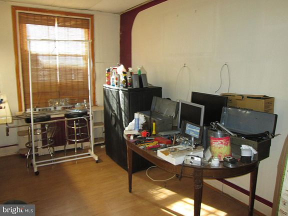 4th image of 5942 Chancellor St