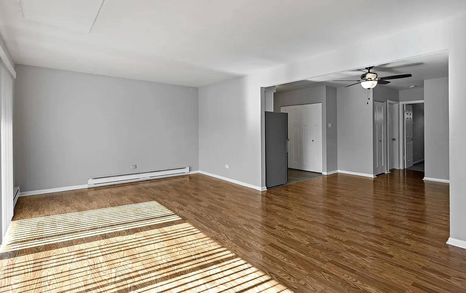 2 bed, 900 sqft, $1,950 — Photo 3