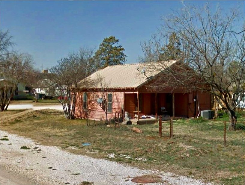 2nd image of 301 Spruce St