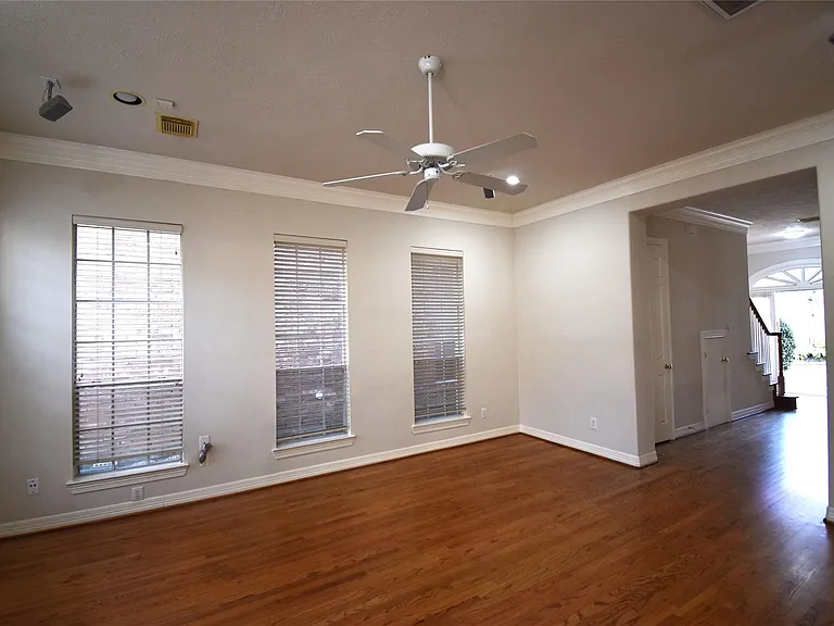 2835 Briarhurst Park — Photo 4