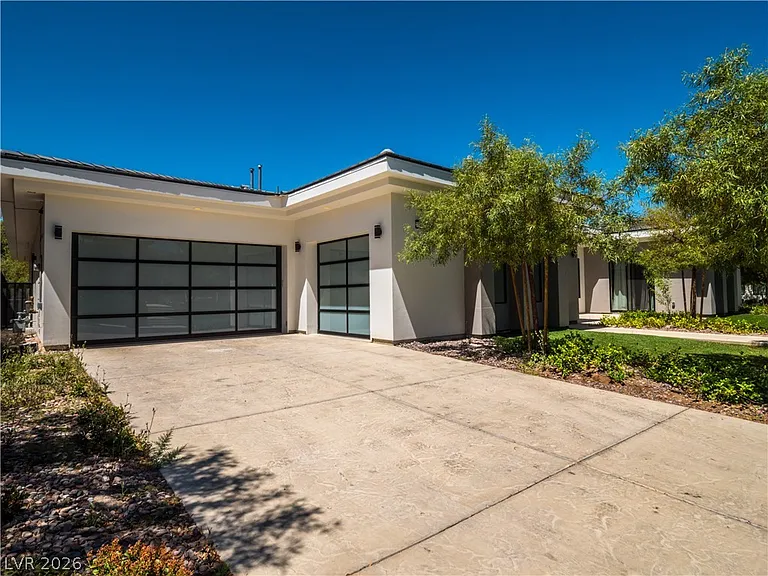 7447 Yonie Ct — Photo 3