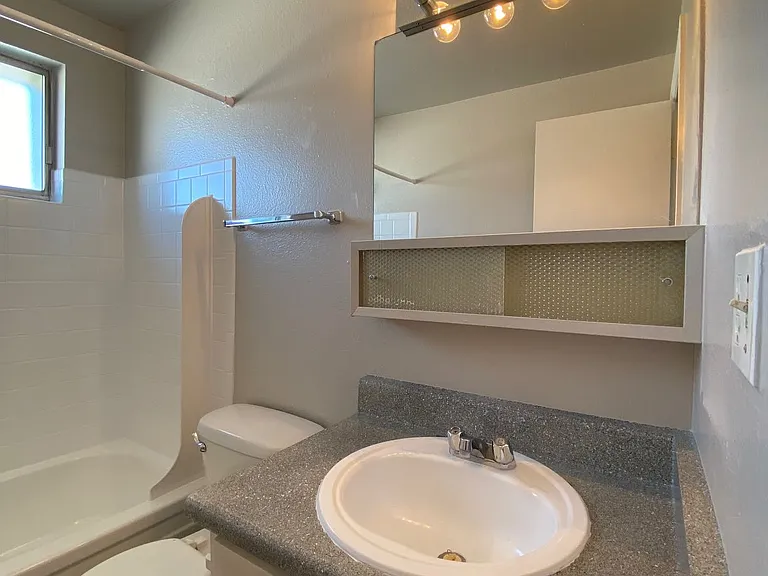 Garden Center Apt. 62, 64 & 70 — Photo 21