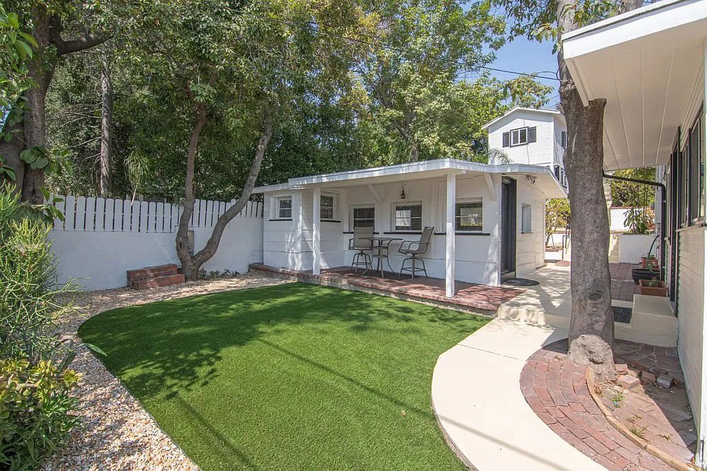 3884 Wawona St — Photo 3