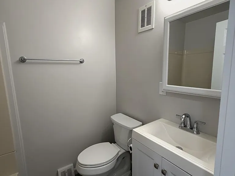 3628 Genesee Dr — Photo 10