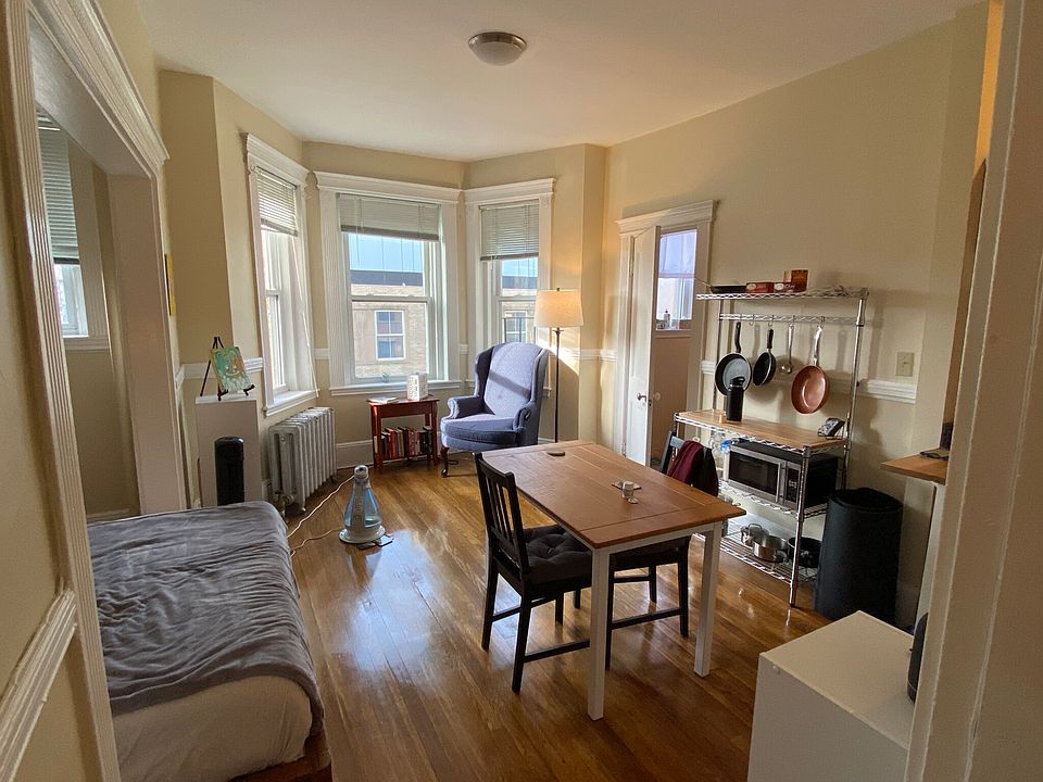 1st image of 46 Hemenway St #40