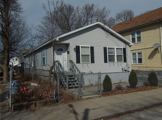 321 Swan St, Providence, RI 02905