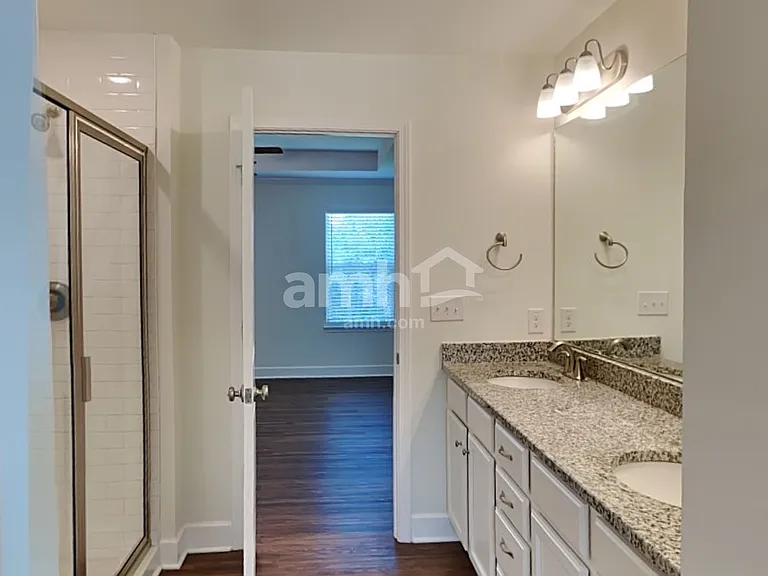 5831 Zurich Rd — Photo 12